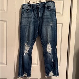 KanCan Distressed Blue Ankle Jeans